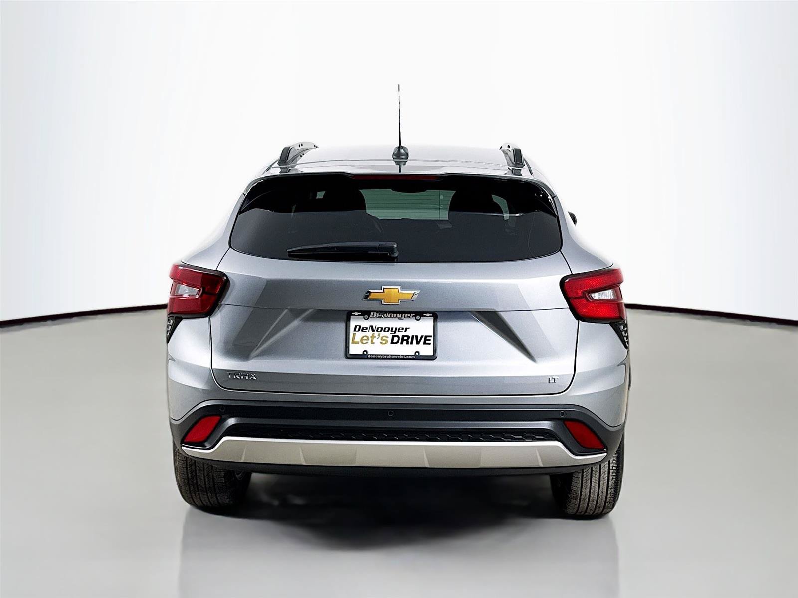 Used 2025 Chevrolet Trax LT w/ Driver Confidence Package FWD image 8