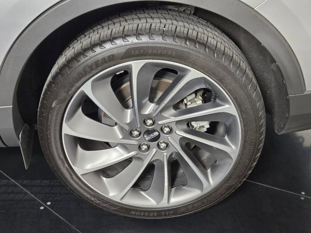 Used 2021 Lincoln Nautilus Reserve w/ Equipment Group 202A image 11