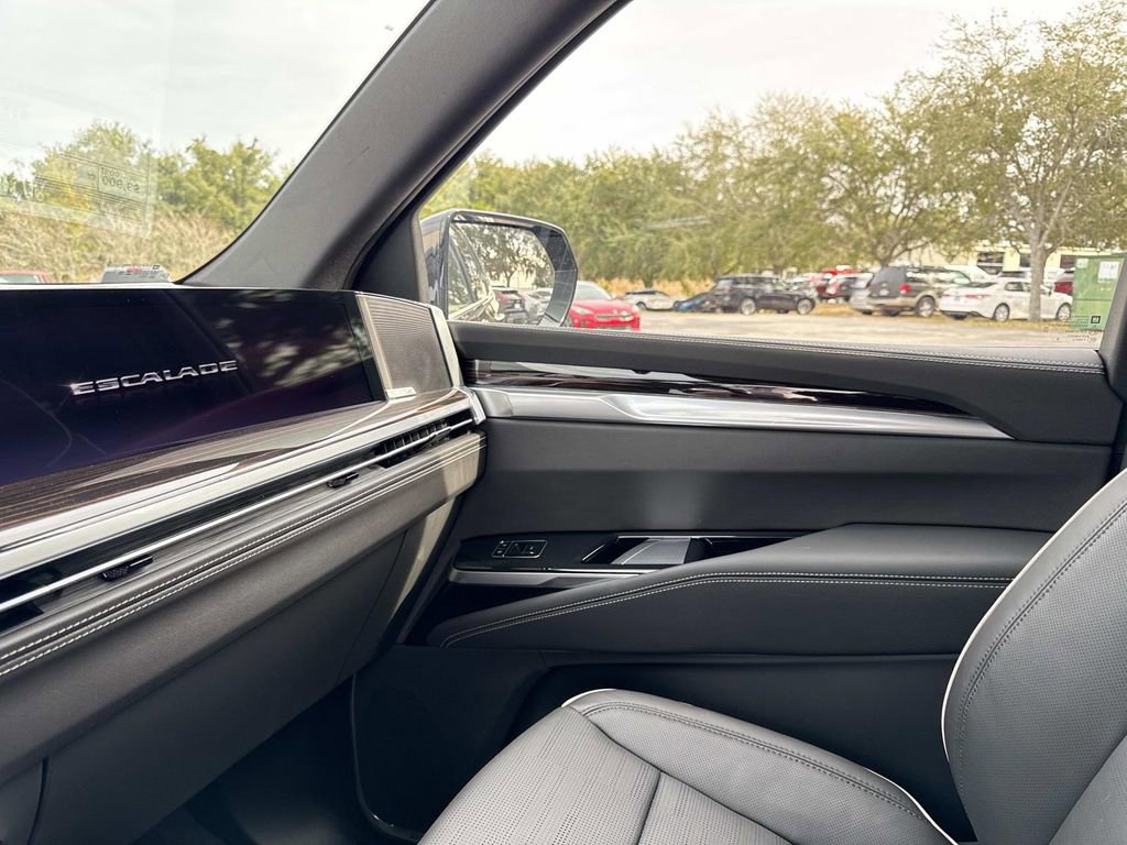 New 2026 Cadillac Escalade Luxury w/ LPO, Floor Liner Package image 22