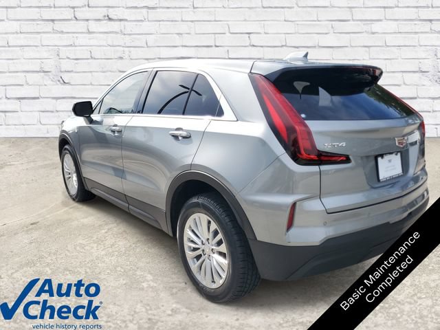 Certified 2024 Cadillac XT4 Luxury FWD image 2
