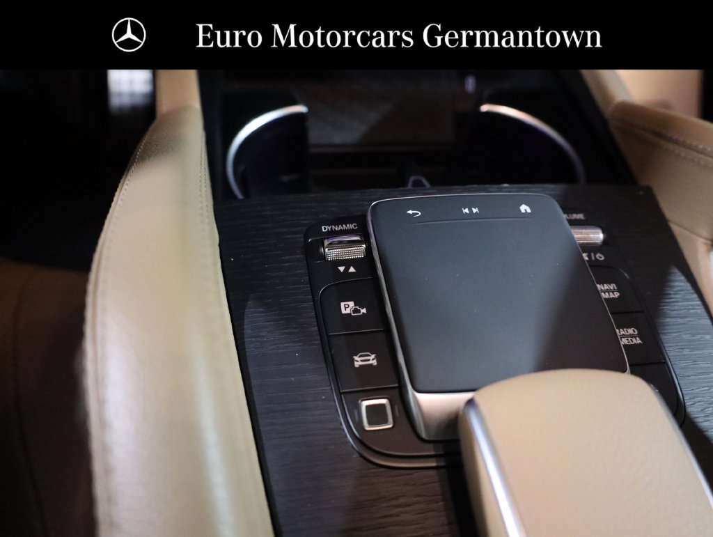 Used 2025 Mercedes-Benz GLS 450 4MATIC image 23