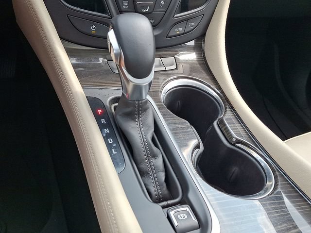 Used 2019 Buick Envision Premium w/ LPO, Cargo Package AWD/4WD image 15