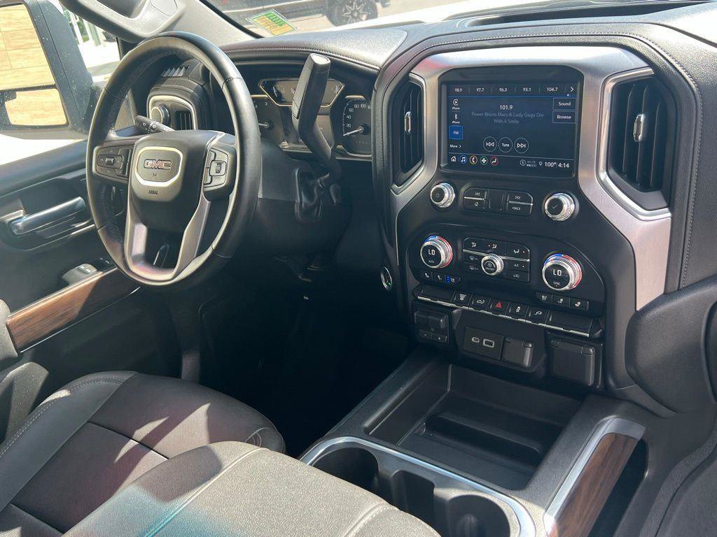 Used 2023 GMC Sierra 3500 SLT w/ SLT Convenience Package image 16