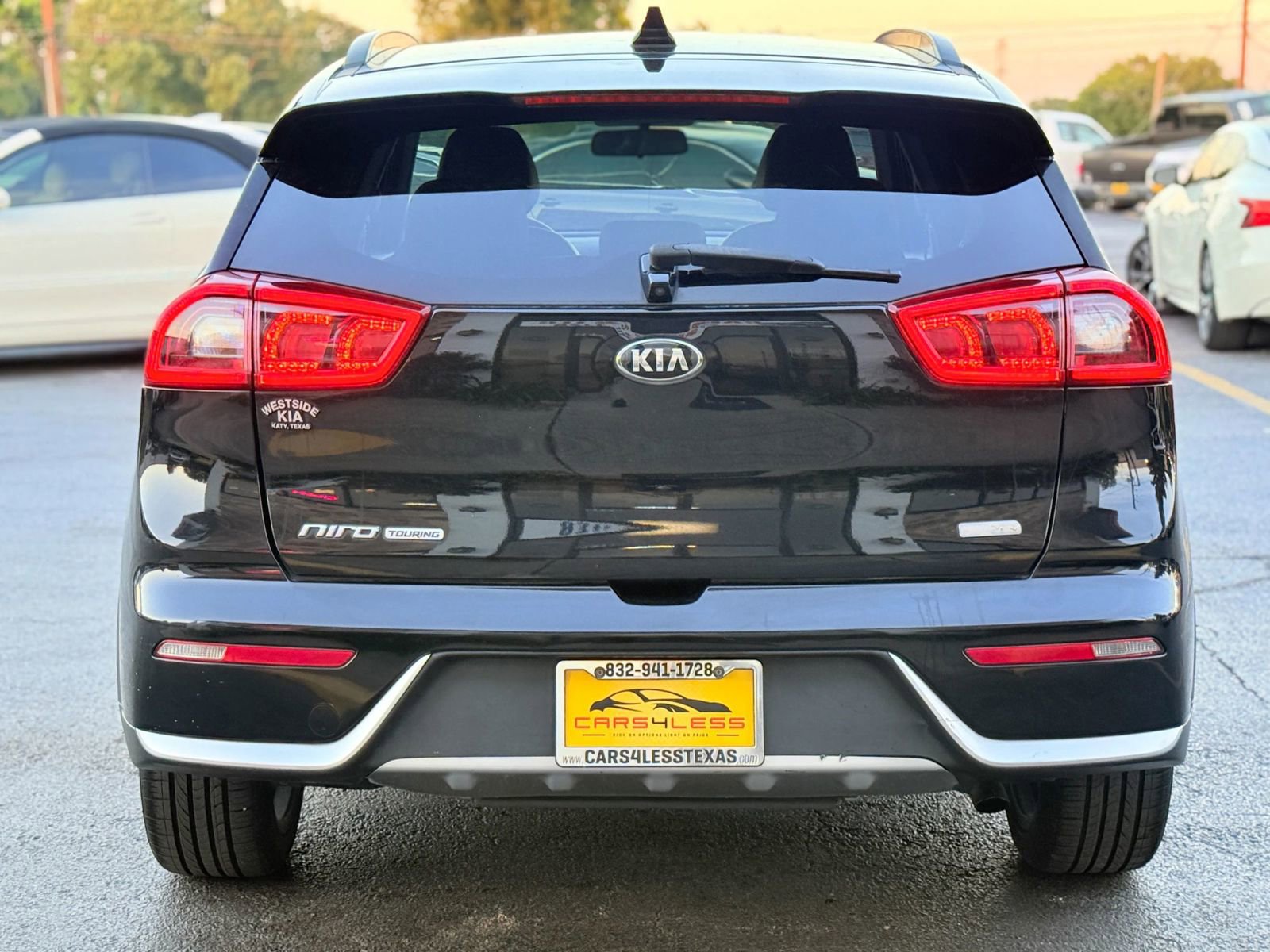 Used 2017 Kia Niro FWD image 7