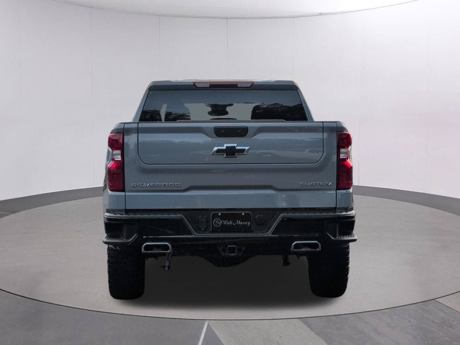 Used 2025 Chevrolet Silverado 1500 Custom Trail Boss AWD/4WD image 4