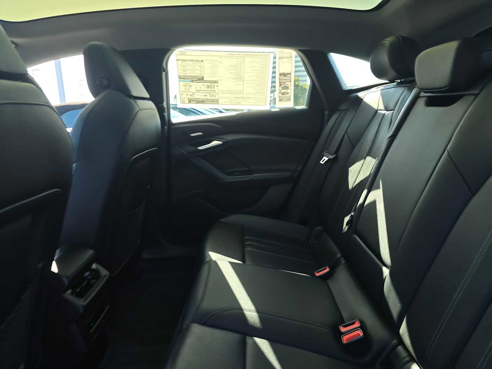 New 2025 Audi A6 e-tron Premium Plus image 17