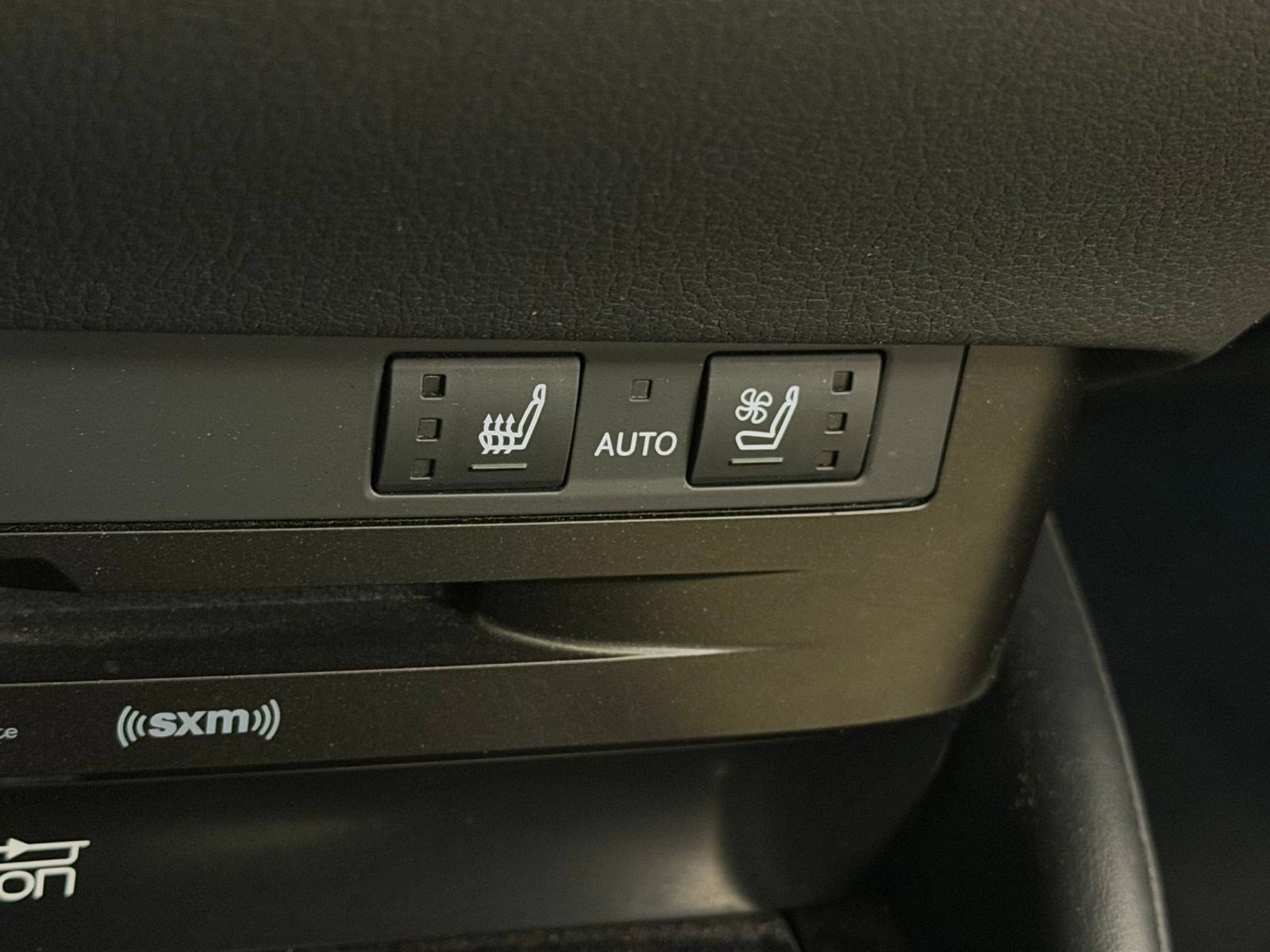 Used 2021 Lexus ES 300h w/ Premium Package FWD image 32