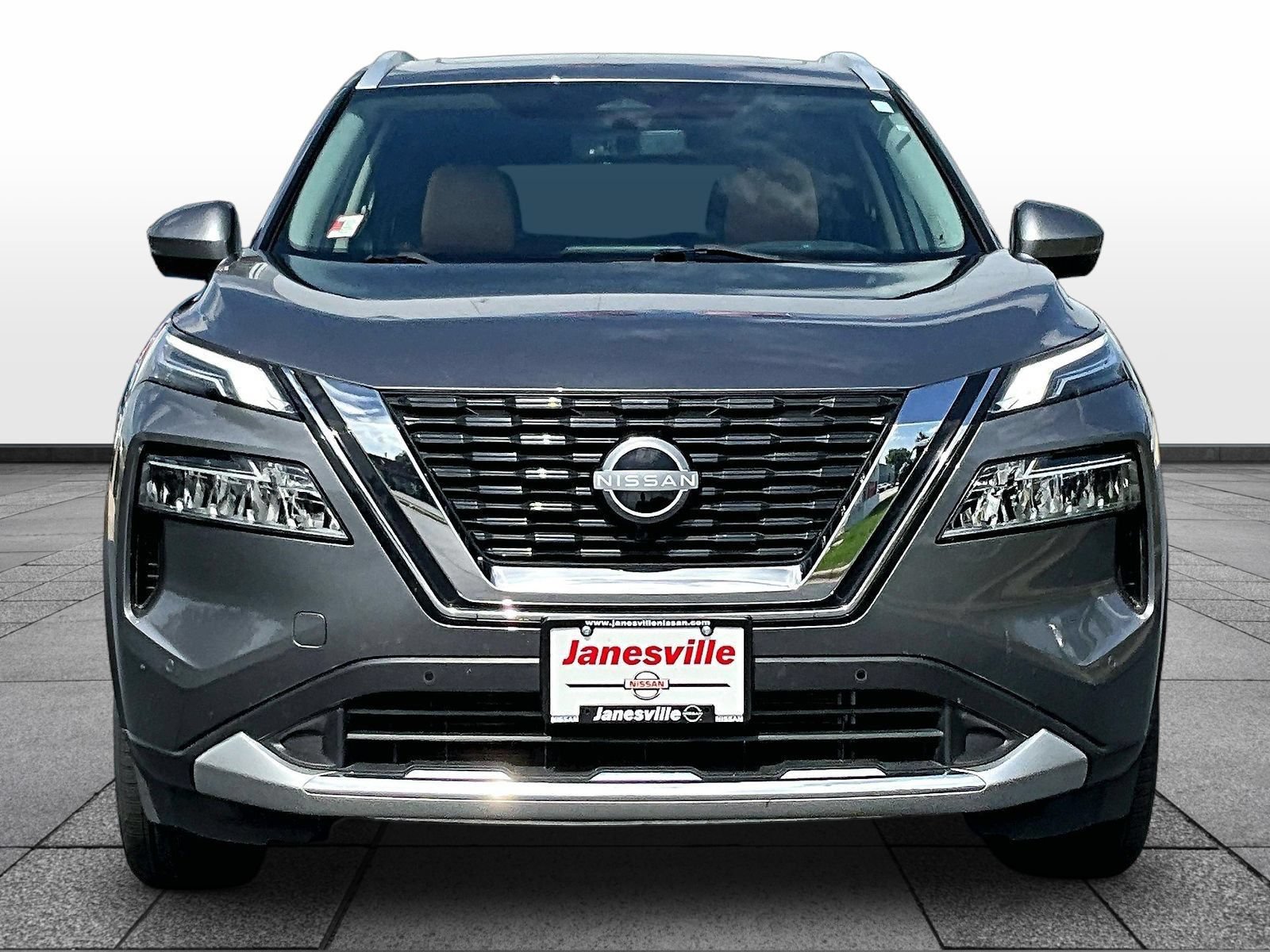 Certified 2023 Nissan Rogue Platinum w/ Platinum Premium Package AWD/4WD image 2