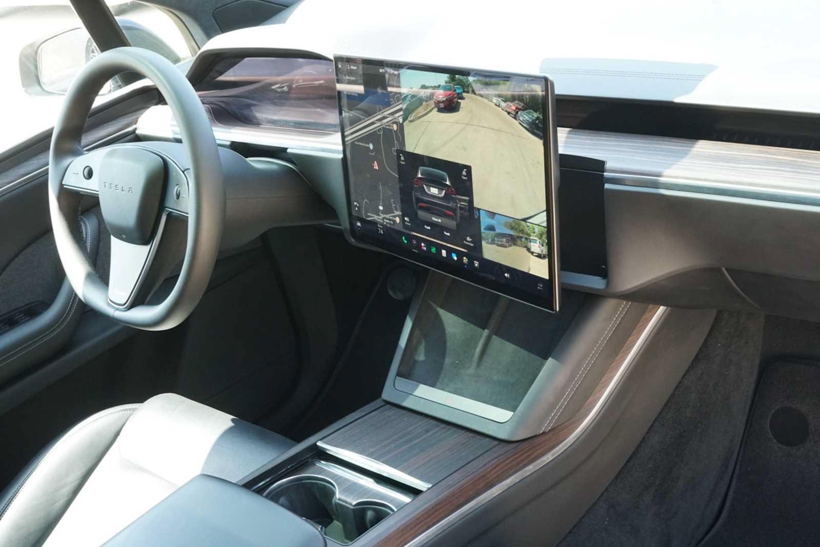 Used 2024 Tesla Model X AWD/4WD image 11