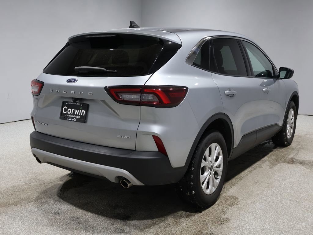 Used 2024 Ford Escape Active image 3