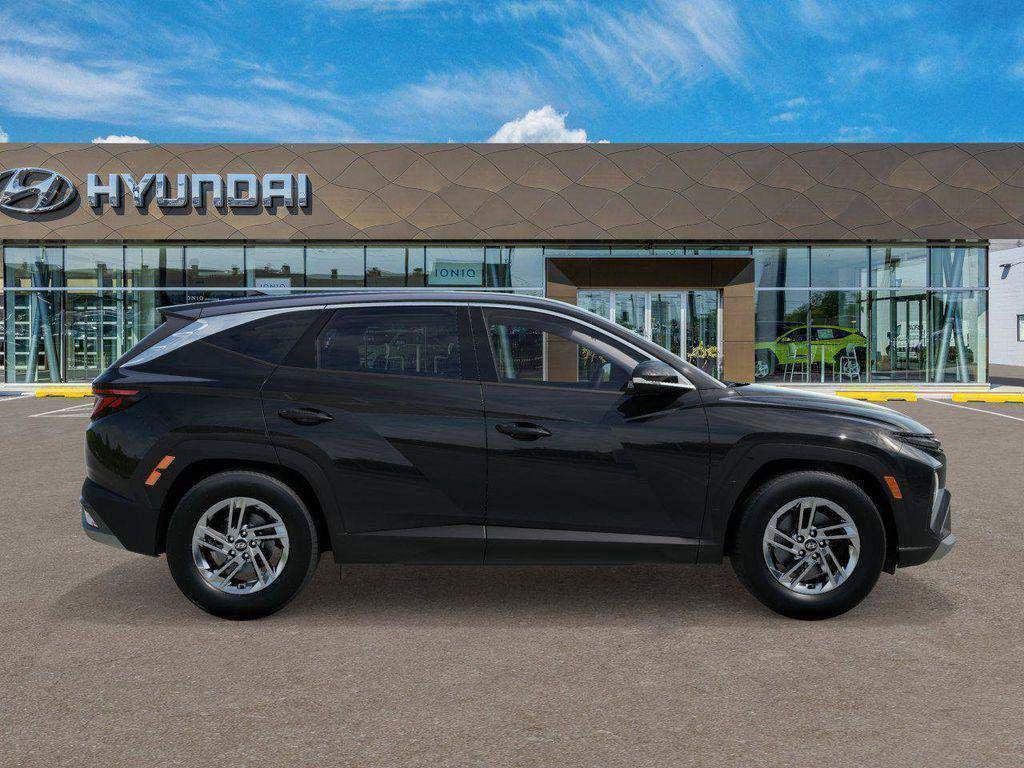 New 2026 Hyundai Tucson SE AWD/4WD image 7