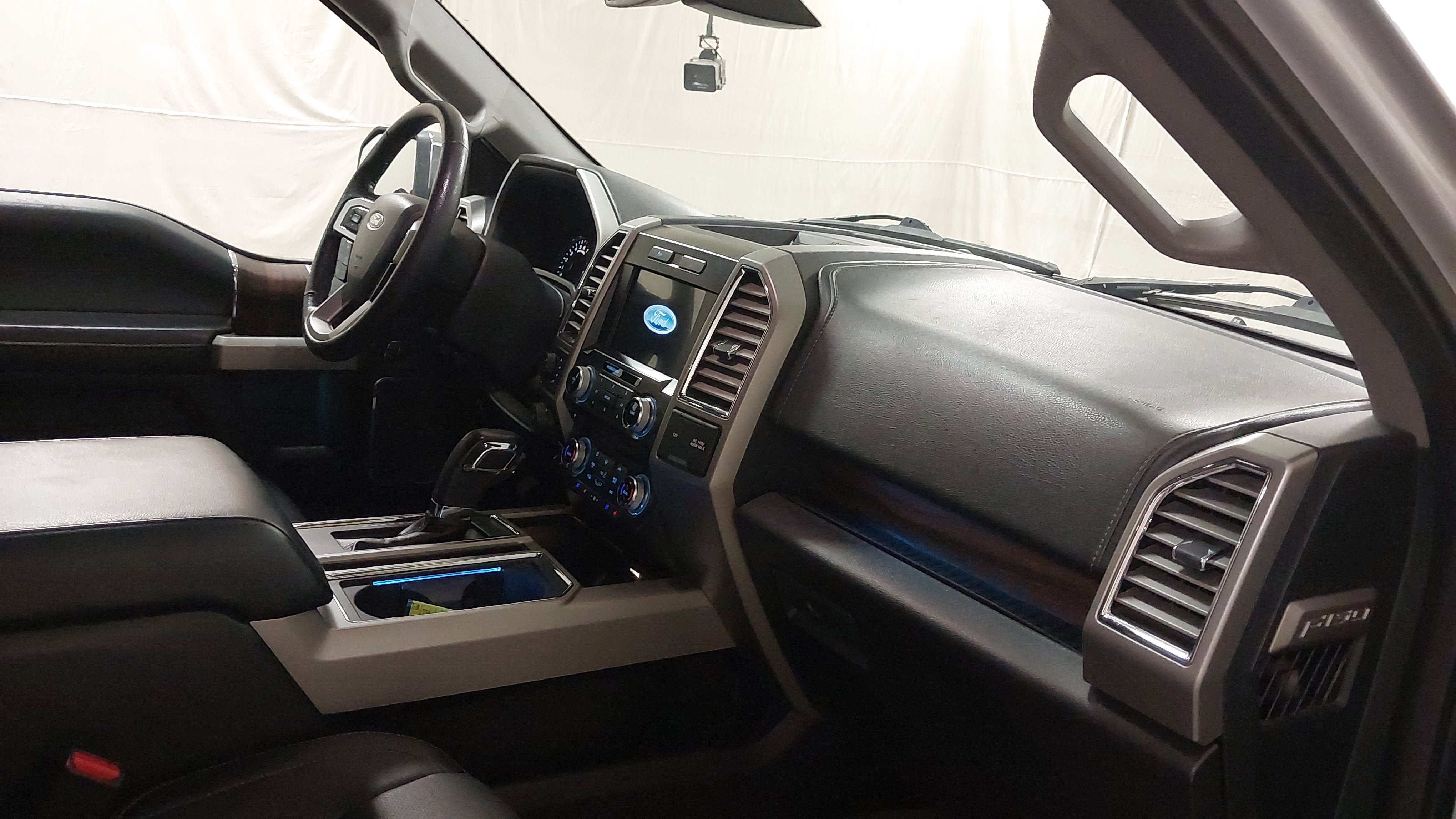 Used 2016 Ford F150 Lariat w/ Equipment Group 502A Luxury AWD/4WD image 28