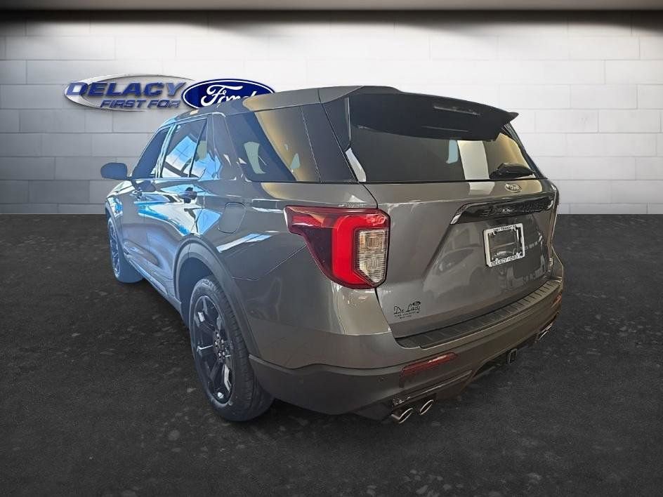 Used 2022 Ford Explorer ST w/ Equipment Group 401A image 4
