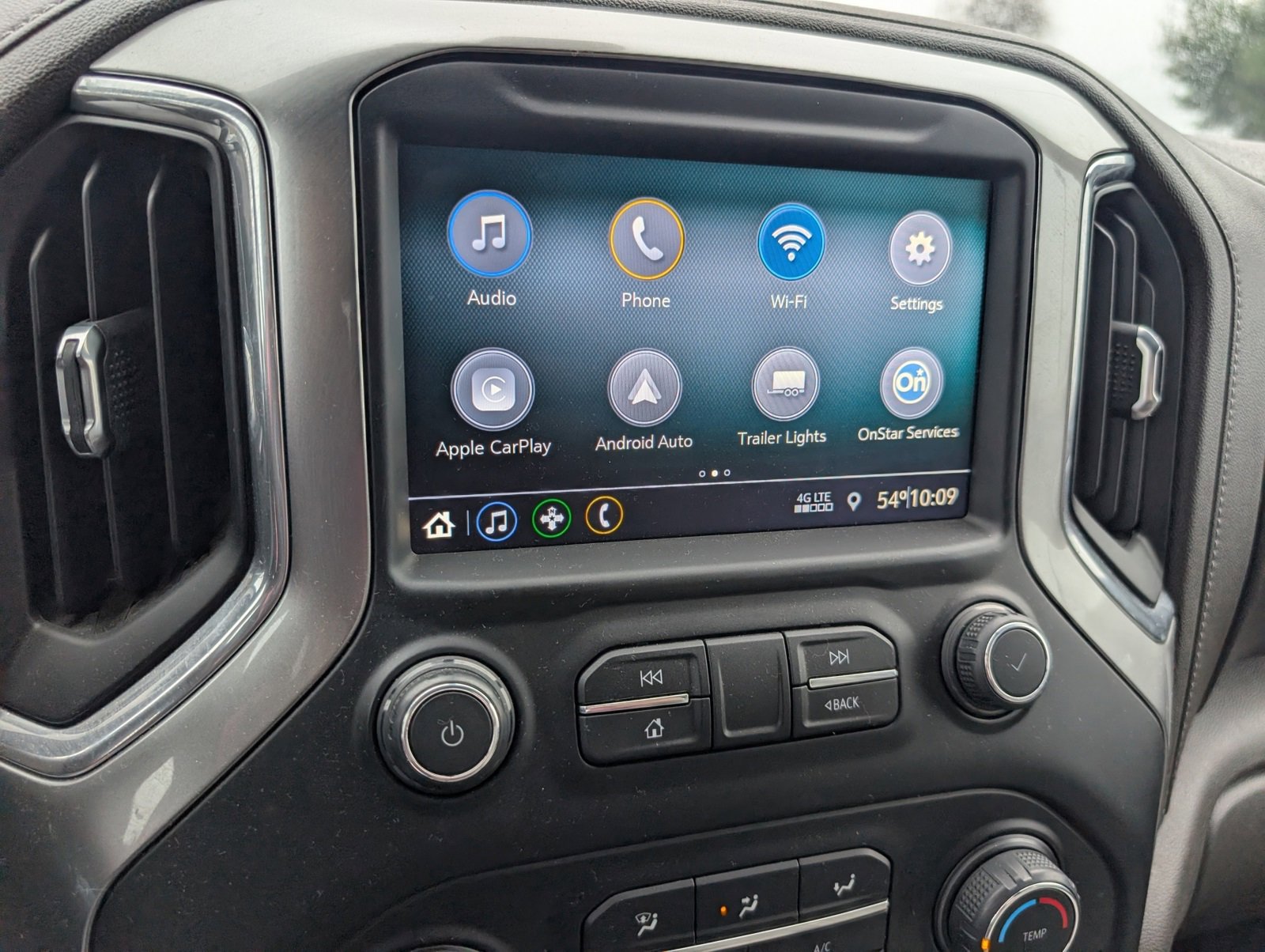 Used 2020 Chevrolet Silverado 1500 LT w/ Bed Protection Package image 9