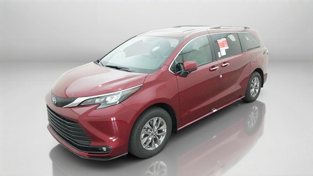 New 2026 Toyota Sienna XLE