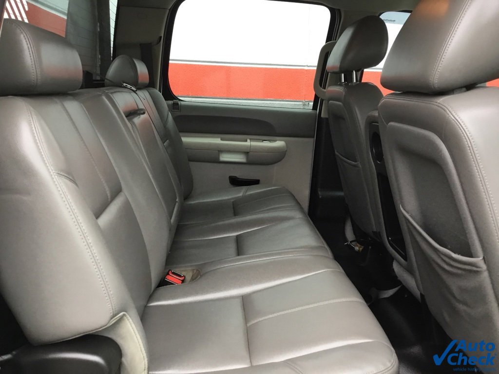 Used 2013 GMC Sierra 3500 W/T w/ Snow Plow Prep Package image 33