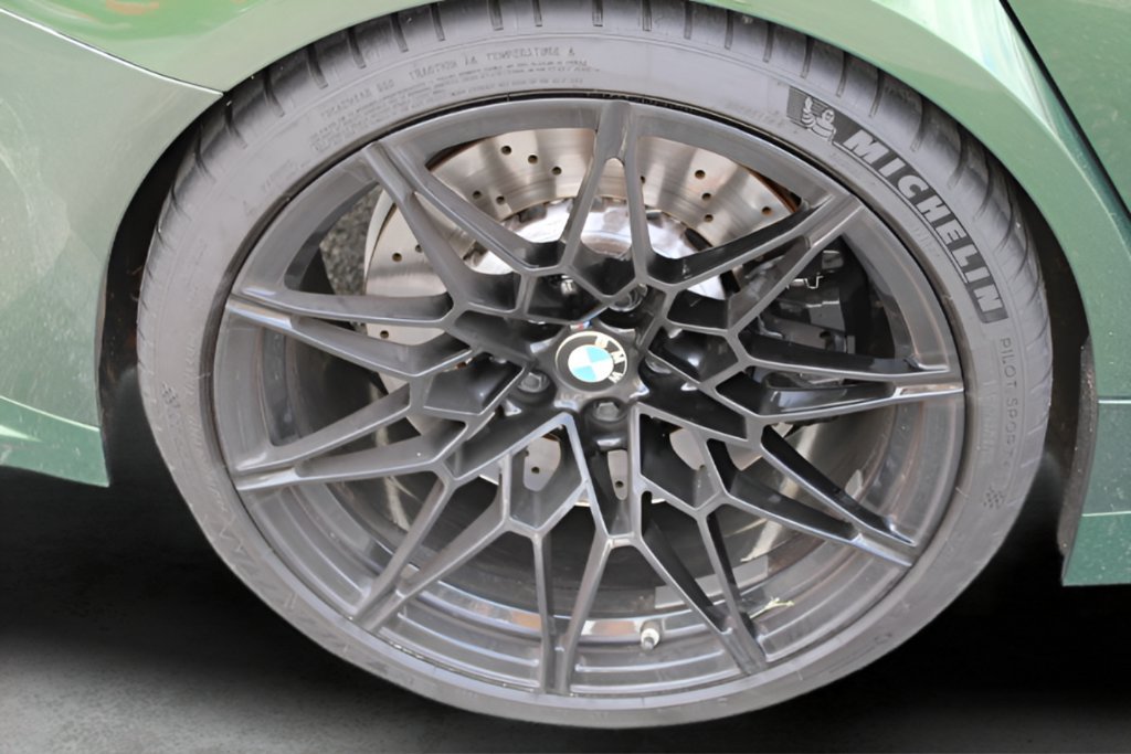 Used 2024 BMW M3 w/ Executive Package RWD image 3