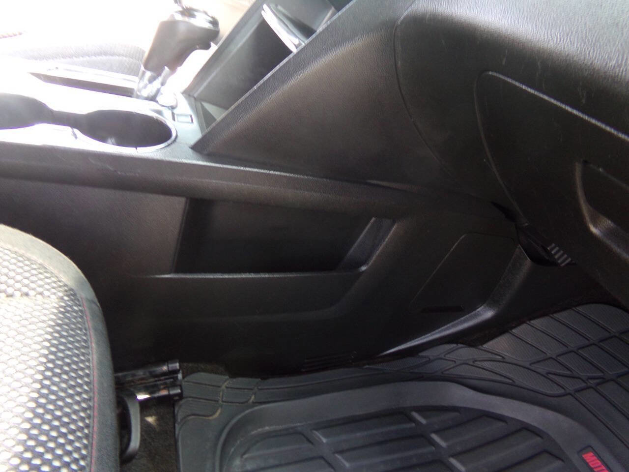 Used 2017 Chevrolet Equinox LT w/ Convenience Package image 31