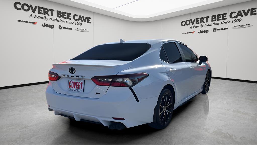 Used 2023 Toyota Camry SE w/ Convenience Package image 9