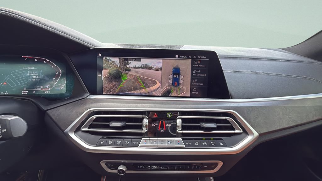 Used 2022 BMW X5 sDrive40i w/ Premium Package image 11