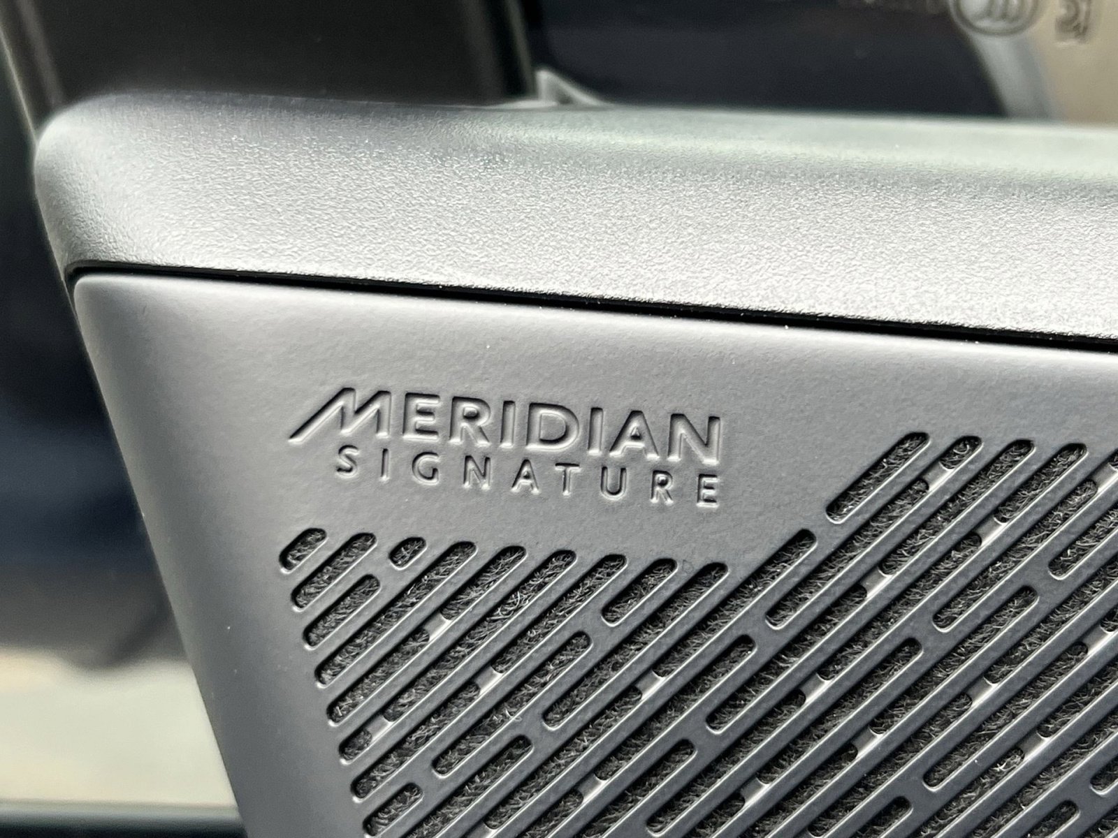 Used 2025 Land Rover Range Rover Autobiography image 34