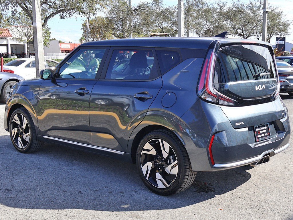 Used 2023 Kia Soul GT-Line w/ GT-Line Technology Package image 9