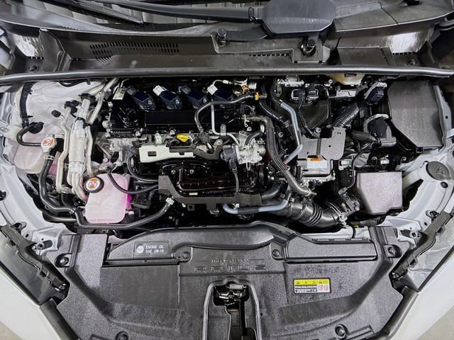 Certified 2025 Toyota Prius Plug-In Hybrid FWD image 29