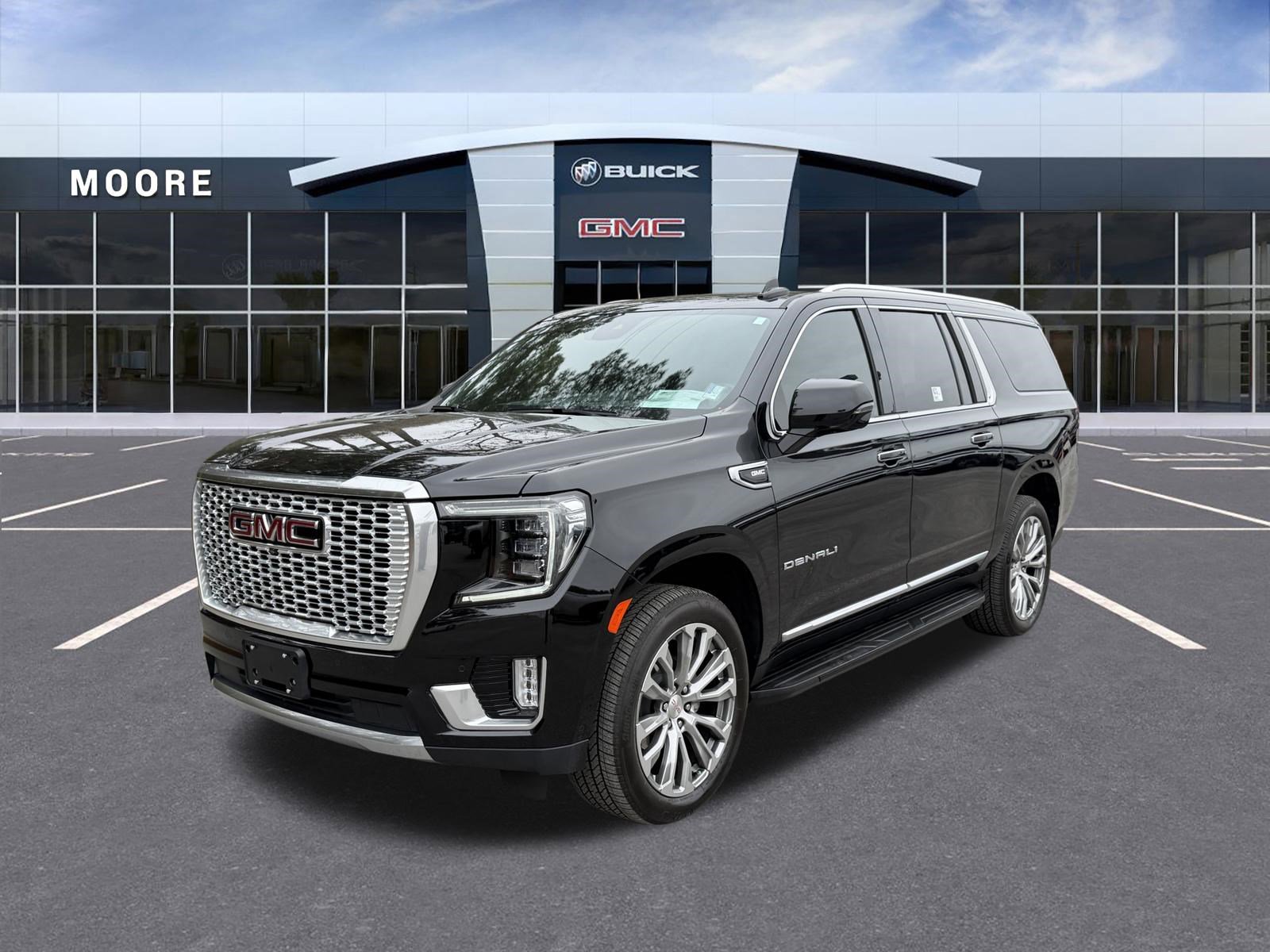 Used 2024 GMC Yukon XL Denali w/ Advanced Technology Package AWD/4WD image 7