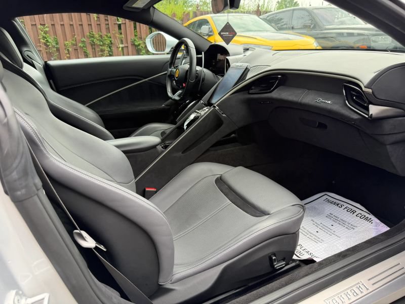 Used 2021 Ferrari Roma RWD image 20