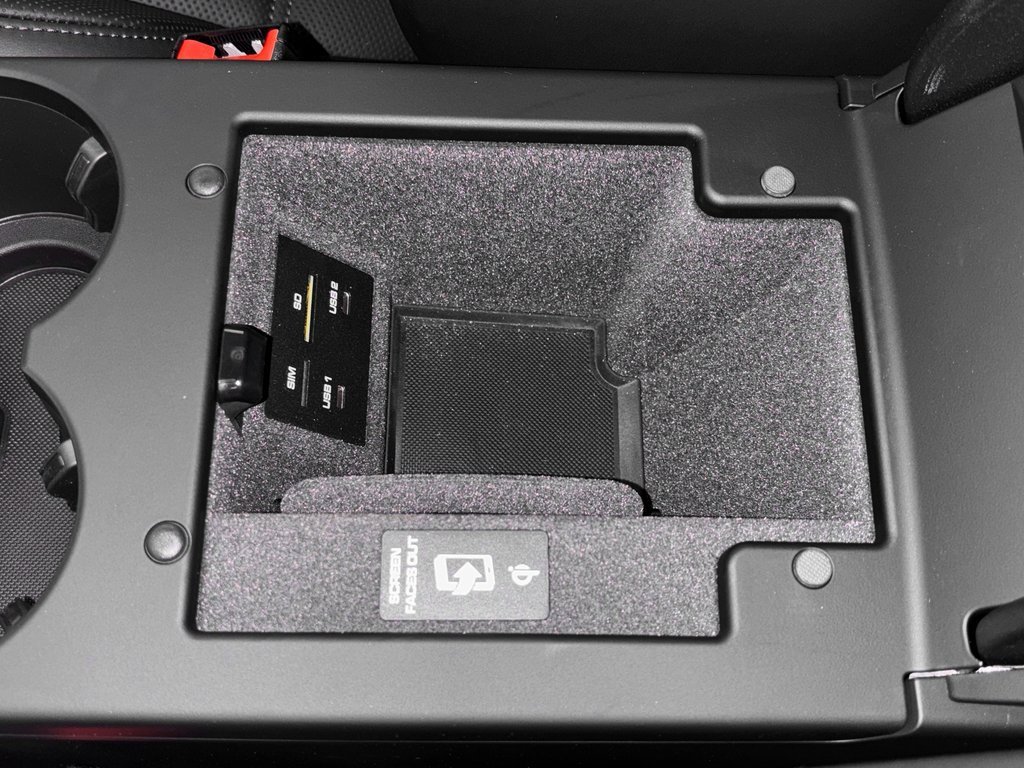 New 2026 Porsche Macan Turbo image 32