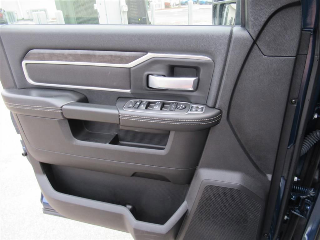Certified 2024 RAM 2500 Big Horn AWD/4WD image 17