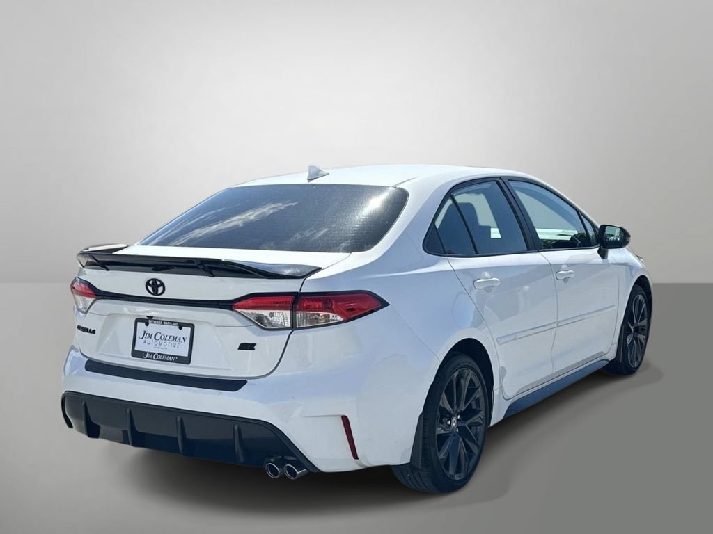 Used 2024 Toyota Corolla SE w/ SE Premium Package FWD image 26