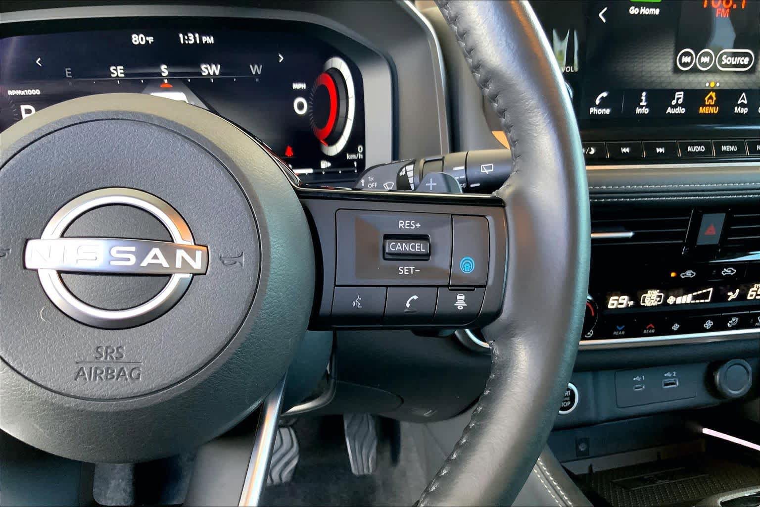 Used 2023 Nissan Rogue SV AWD/4WD image 25
