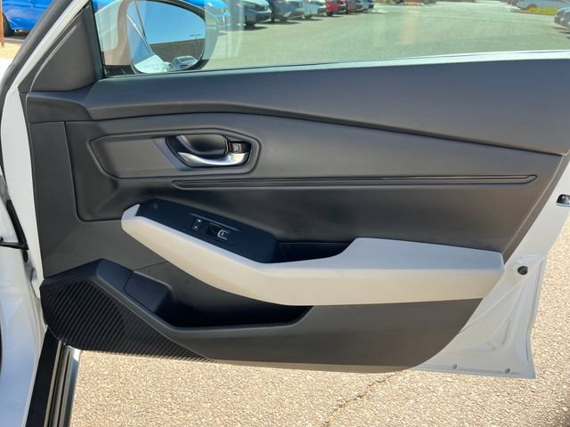 Certified 2023 Honda Accord EX image 17