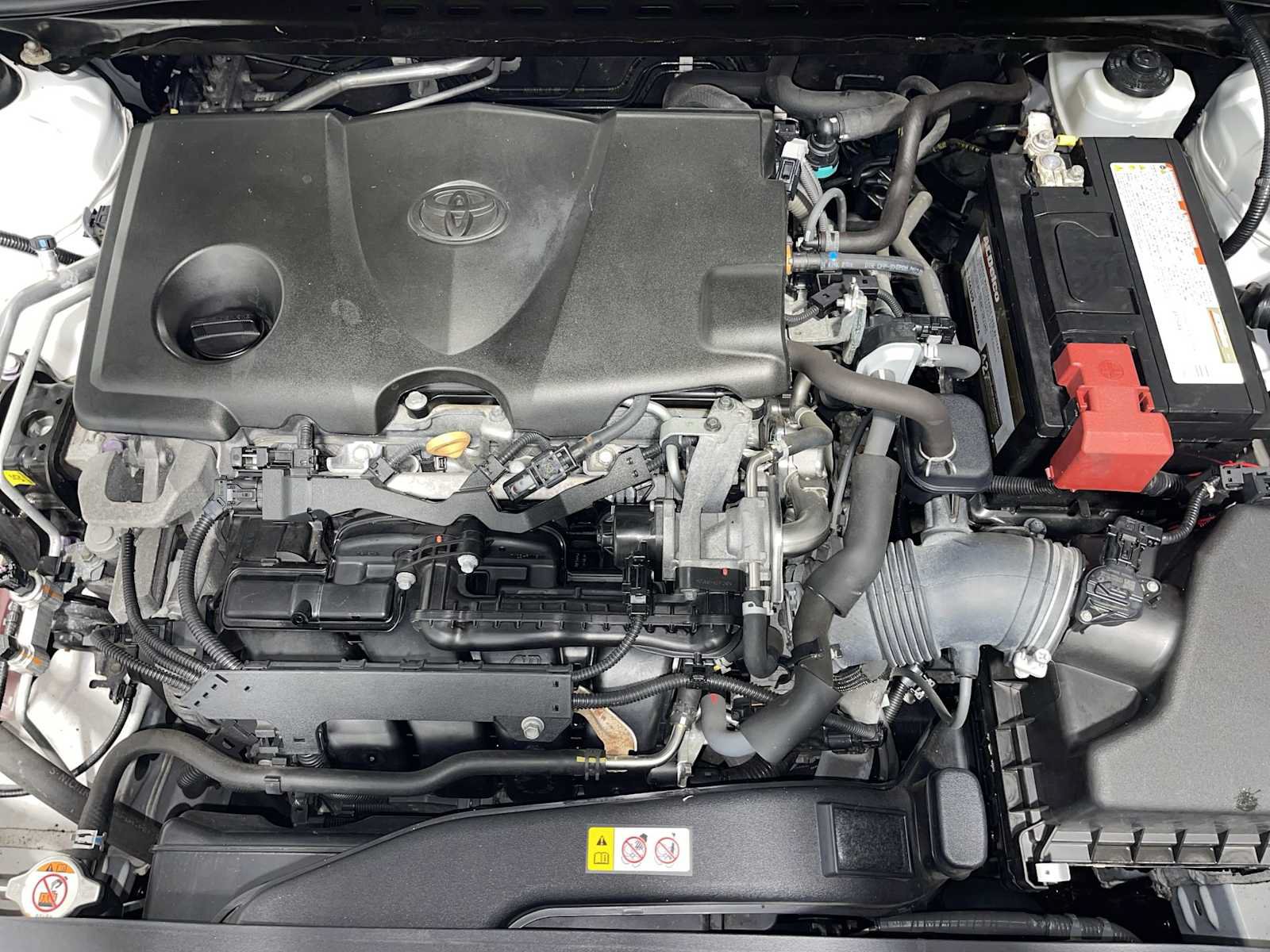 Used 2020 Toyota Camry SE FWD image 9