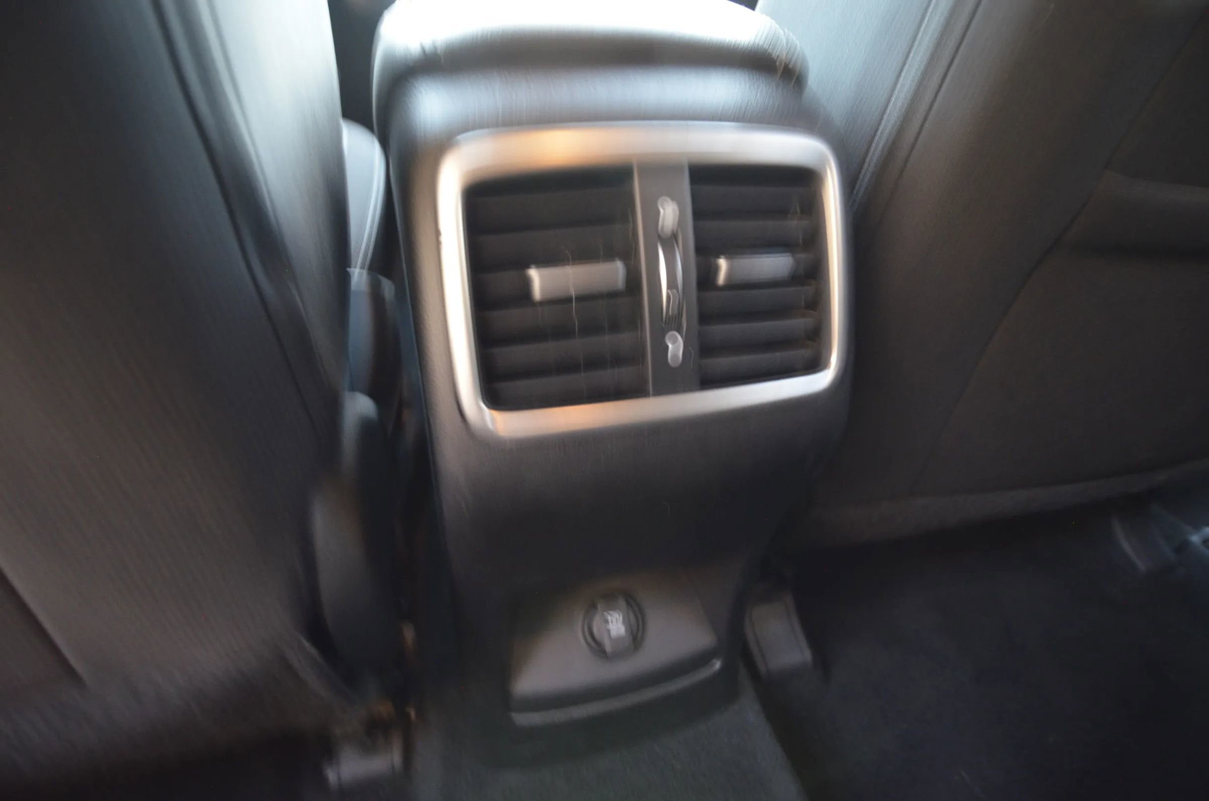 Used 2018 Kia Sportage LX w/ LX Technology Package image 41