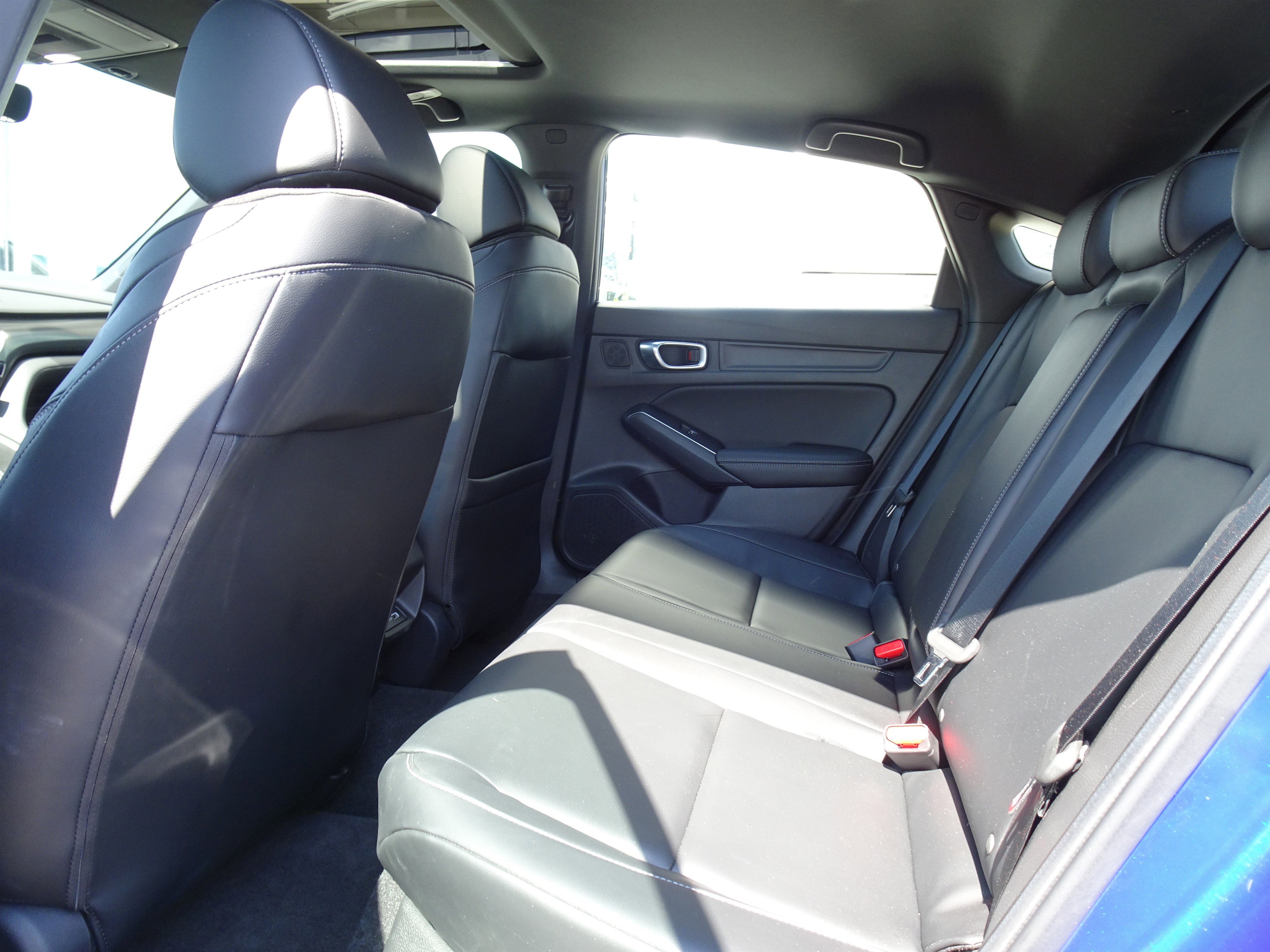 Used 2023 Acura Integra A-Spec image 16