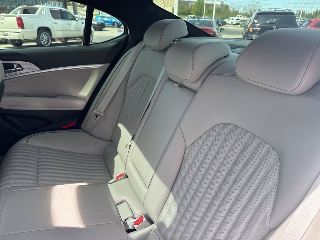 Used 2023 Genesis G70 2.0T w/ Sport Prestige Package AWD/4WD image 16