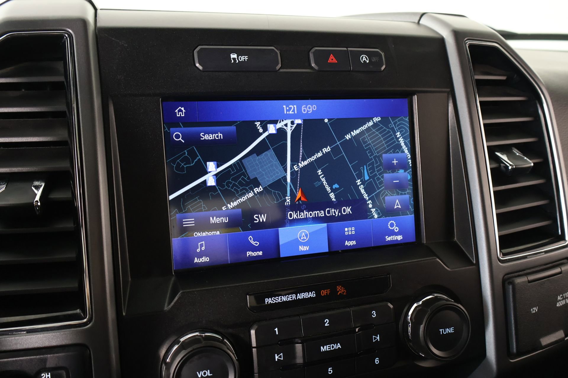 Used 2020 Ford F150 XLT w/ Equipment Group 302A Luxury AWD/4WD image 7