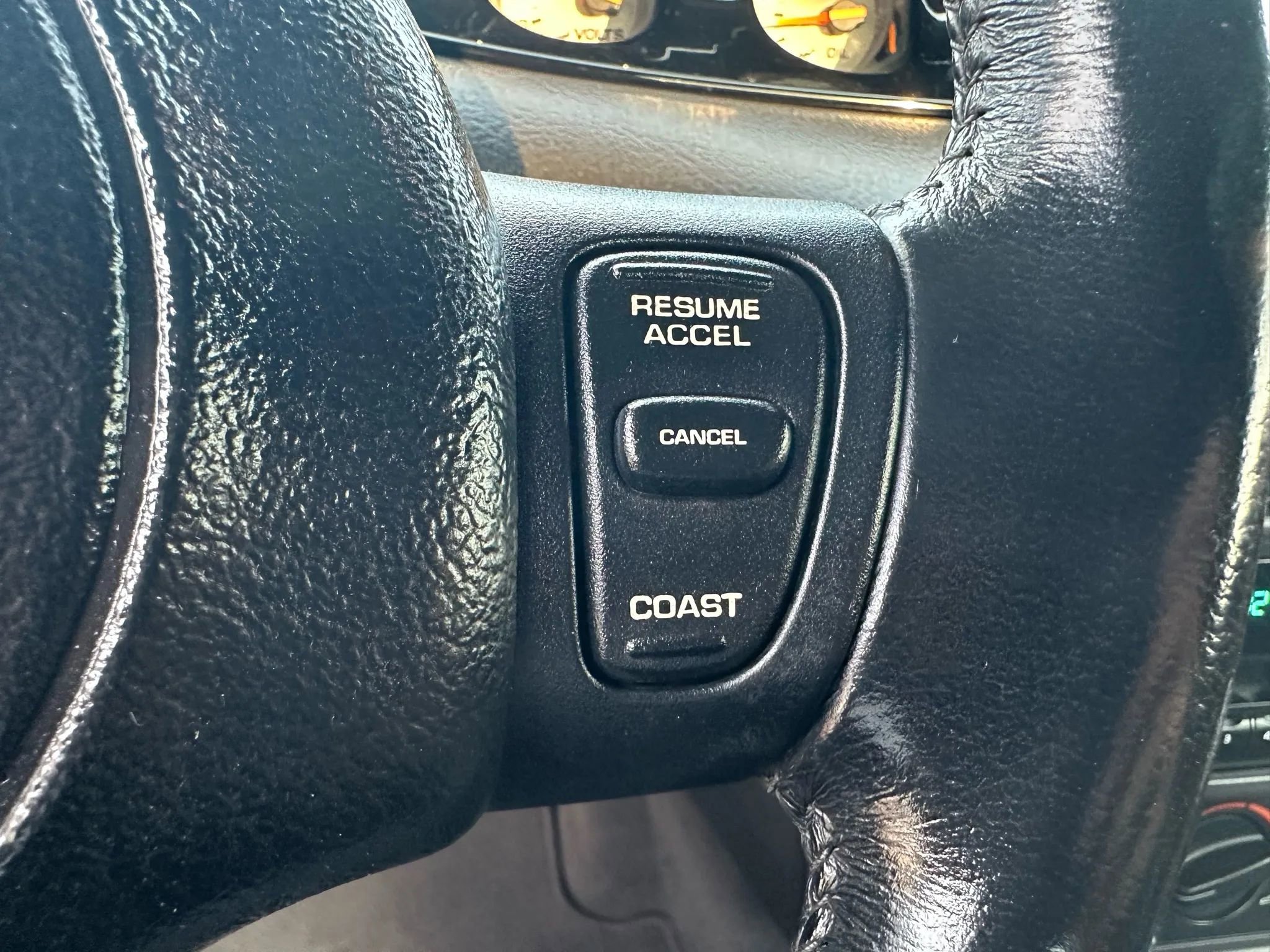 Used 2000 Plymouth Prowler RWD image 30