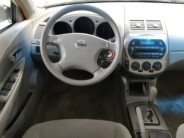 Used 2004 Nissan Altima 2.5 FWD image 16