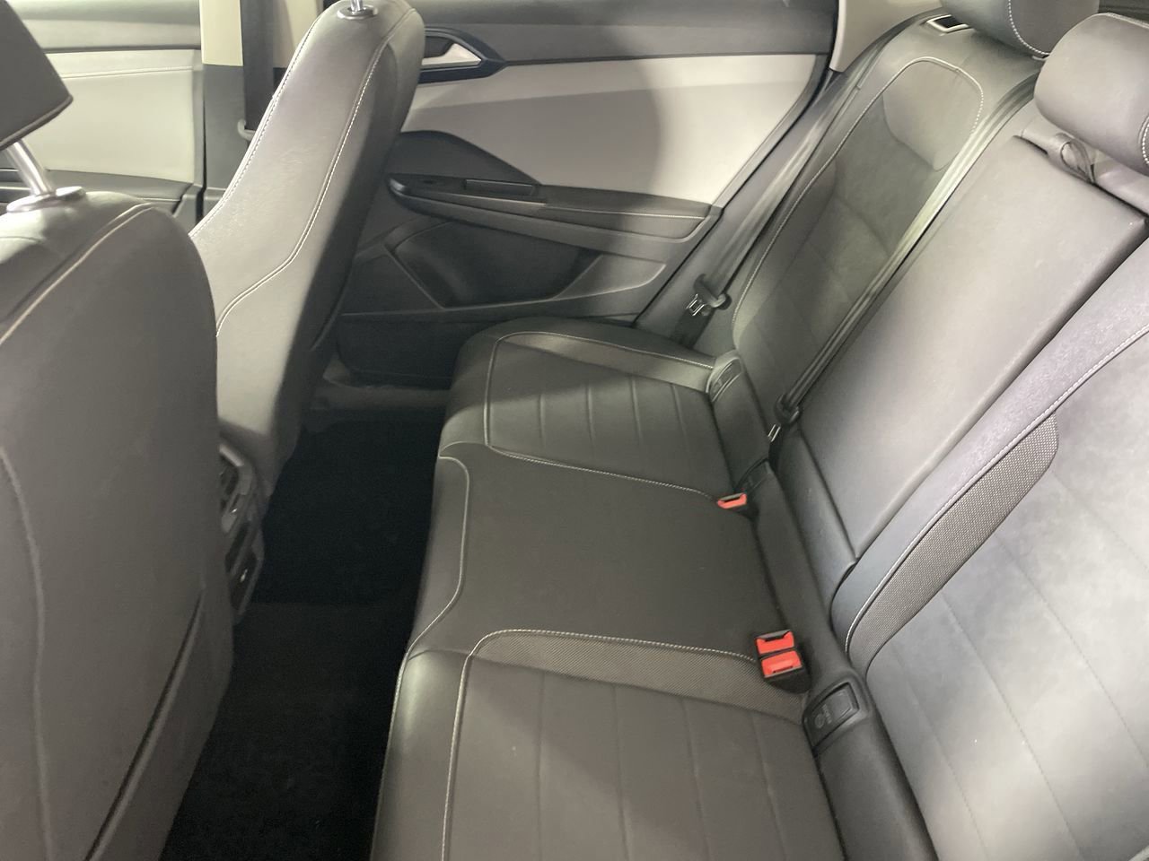 Used 2024 Volkswagen Taos SE FWD image 23