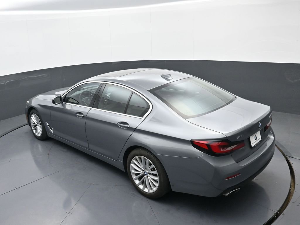 Used 2023 BMW 530i xDrive AWD/4WD image 32