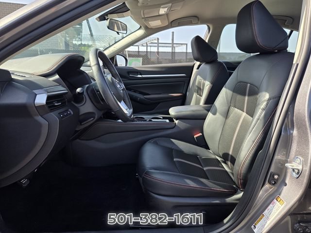Used 2024 Nissan Altima 2.5 SR FWD image 9