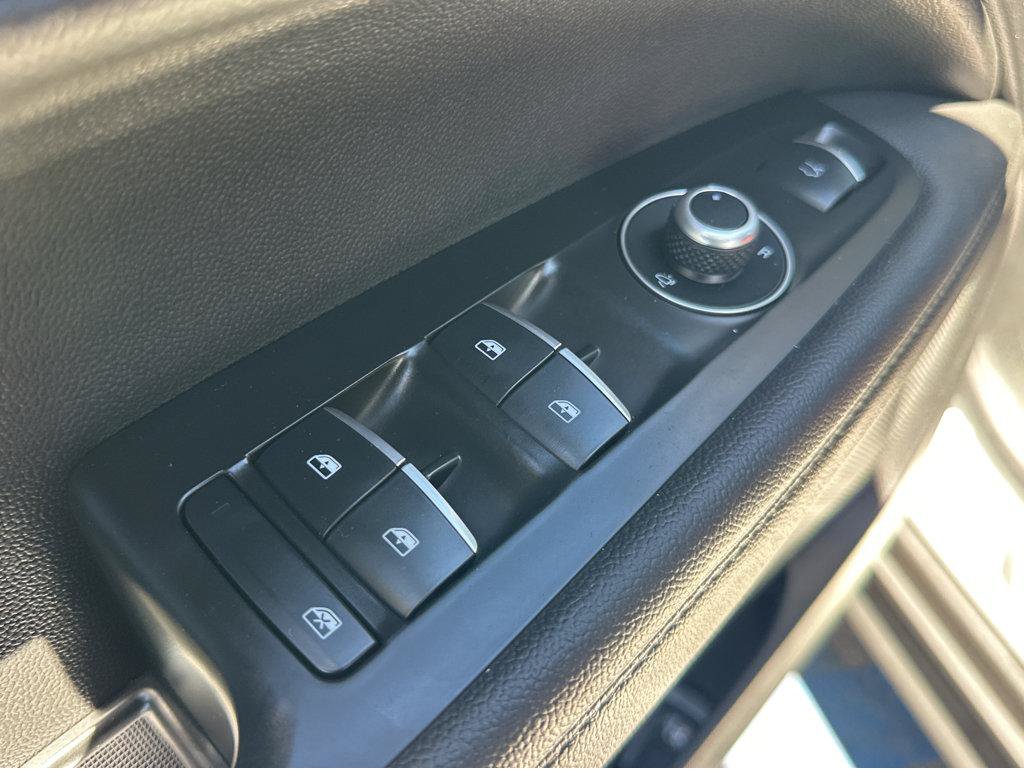 Used 2023 Alfa Romeo Stelvio Sprint RWD image 34