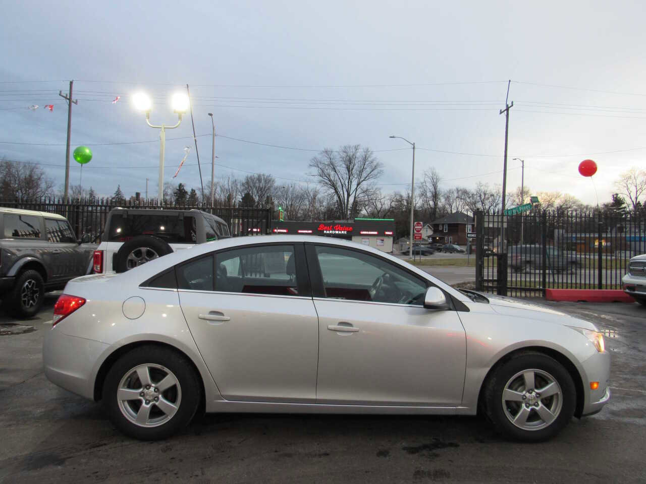 Used 2014 Chevrolet Cruze LT image 4