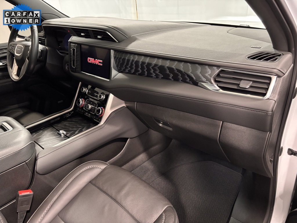 Used 2023 GMC Yukon Denali image 16