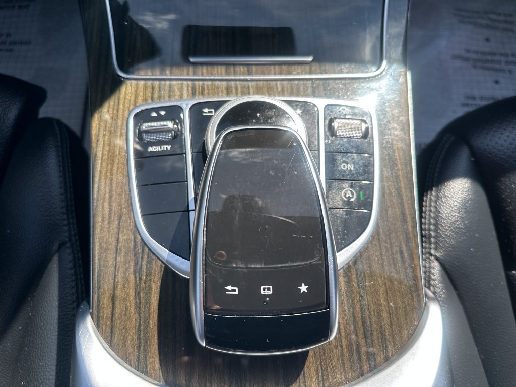 Used 2015 Mercedes-Benz C 300 4MATIC Sedan image 32