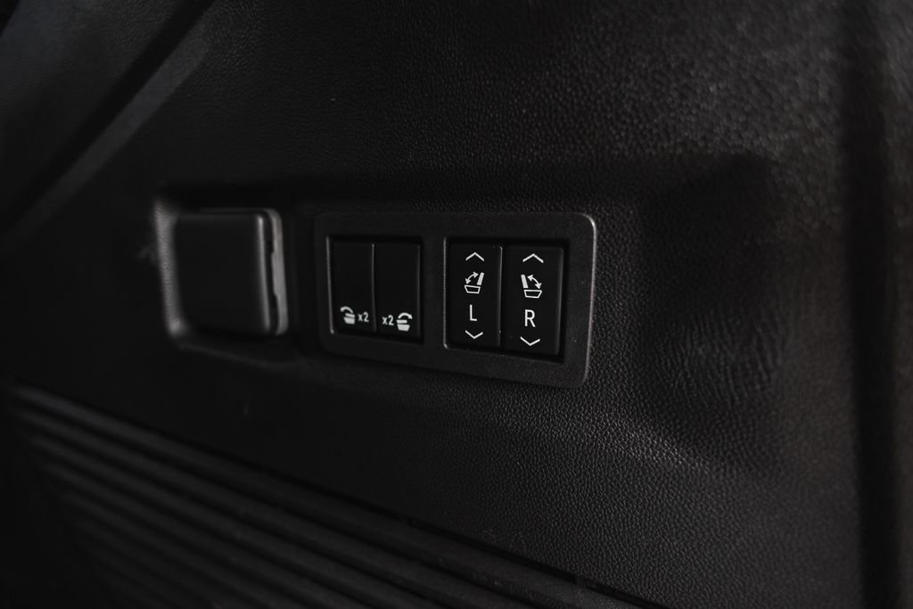 Used 2023 Chevrolet Tahoe RST w/ Luxury Package image 36