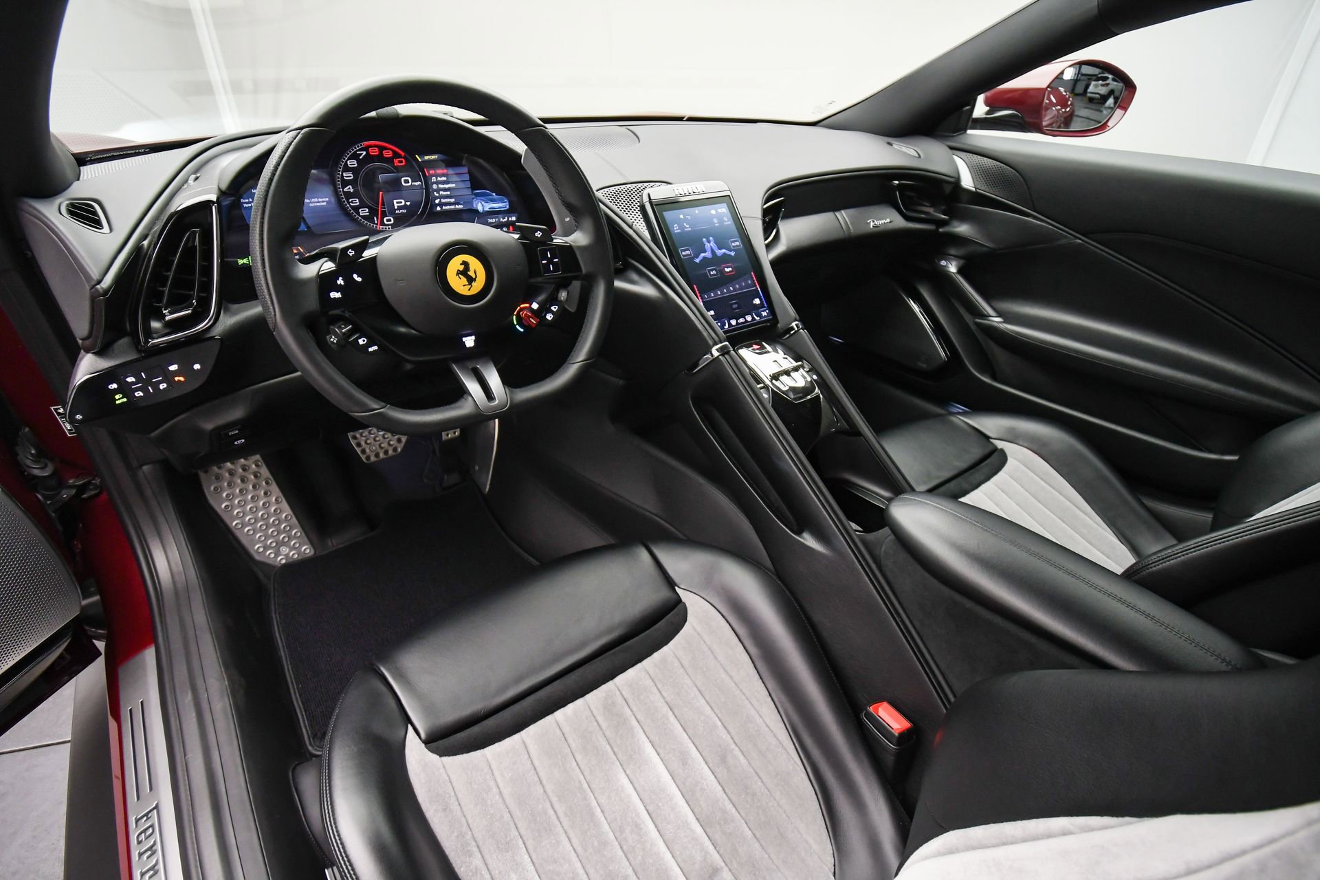 Used 2023 Ferrari Roma image 12
